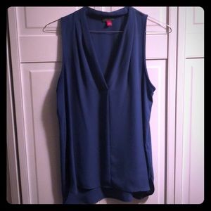 Cute blue Vince Camuto blouse!